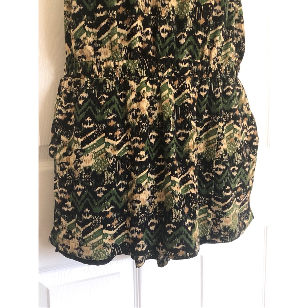 Forever21 romper - Picture 4 of 5